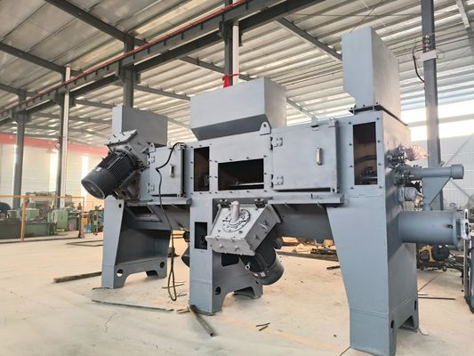 Машина для пробивания дверей с двойным положением и оборудованием для очистки от ржавчины